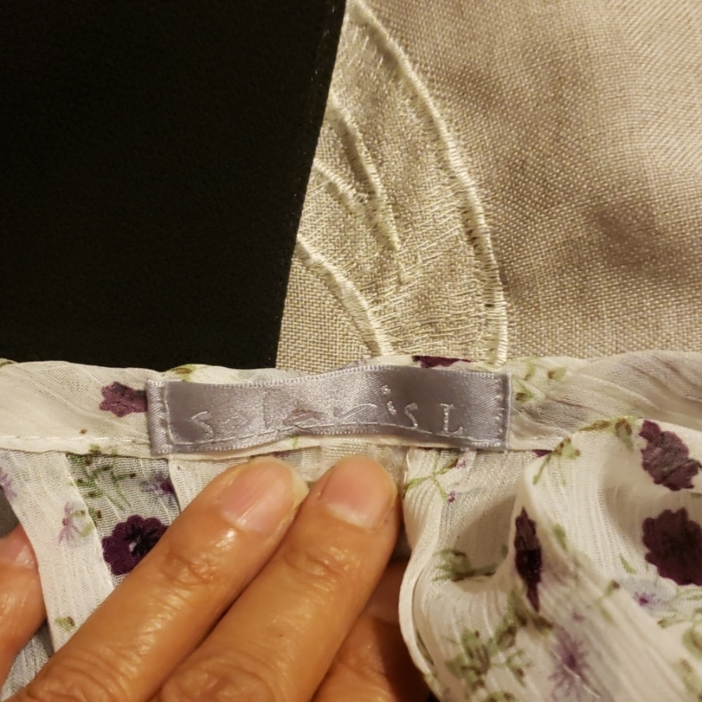 Light blouse - Picture 3 of 3